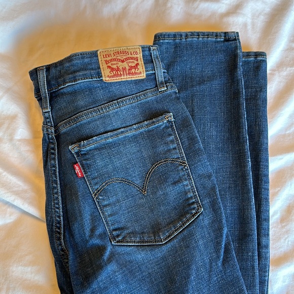 Levi’s - Picture 4 of 7